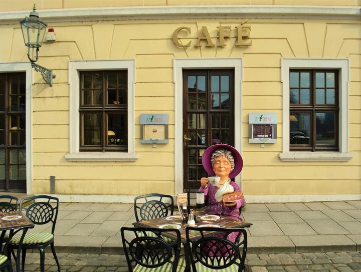 Cafe Apotheke